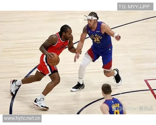 鲍威尔直言球队防守被动对手在禁区内进攻极具侵略性